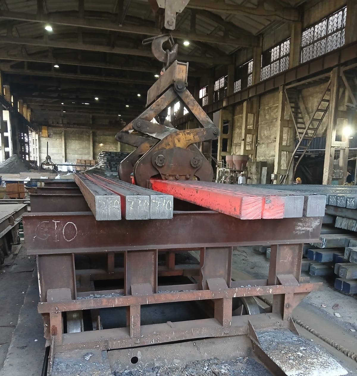 ფოლადის ნამზადის ჩამოსხმა